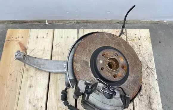 Volvo V60 Front wheel hub spindle knuckle 31476315