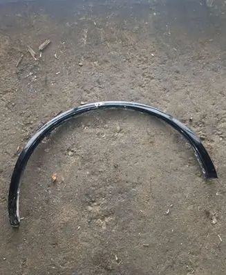 Infiniti EX Front arch trim 