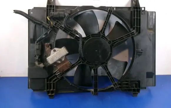 Nissan Tiida C11 Electric radiator cooling fan