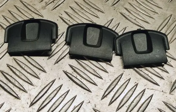 Volkswagen PASSAT B8 Other trunk/boot trim element 5M0863503