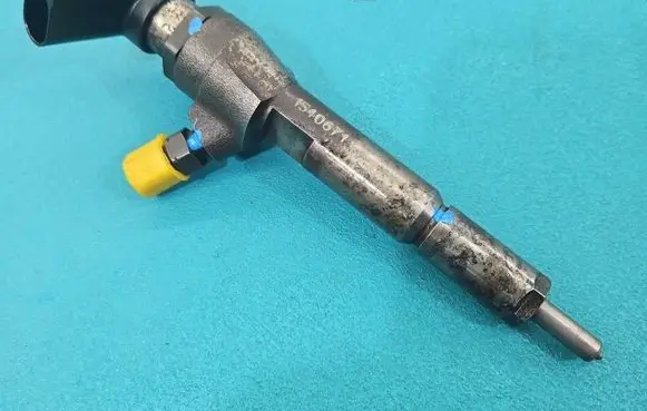 Ford C-MAX I Fuel injector 4M5Q9F593AD IMPRK1540671
