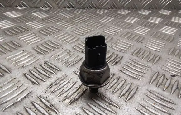 Fuel pressure sensor