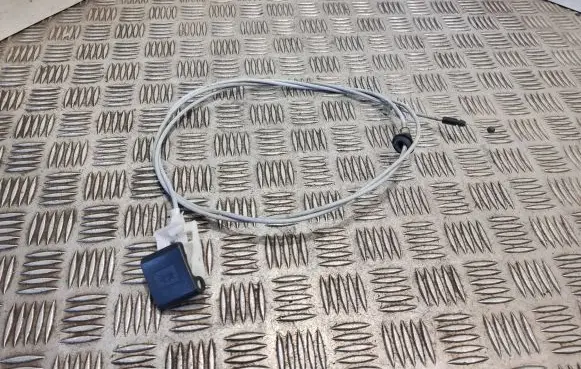 Toyota Avensis T250 Engine bonnet/hood lock release cable 