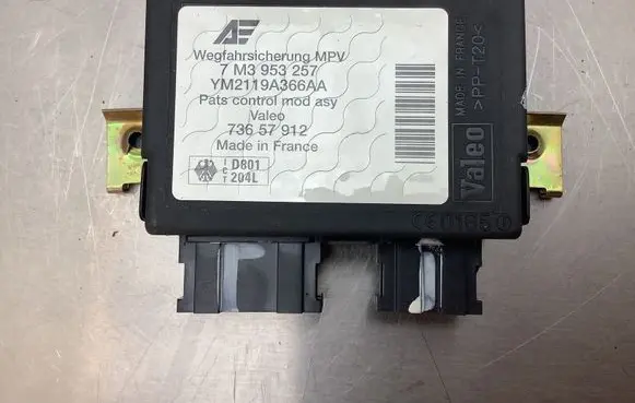 Volkswagen Sharan Immobilizer control unit/module 7M3953257 73657912