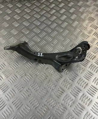 Audi A6 C7 Fender mounting bracket 4G0821135A