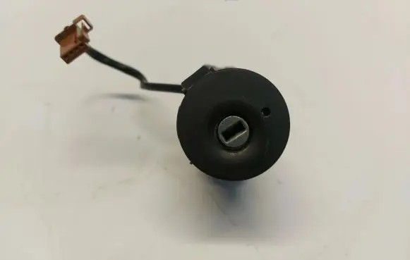Opel Combo E Ignition lock 9673257480