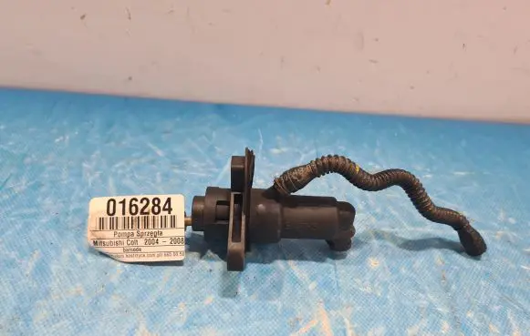 Mitsubishi Colt Clutch master cylinder a4542900004