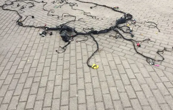 Audi A5 Sportback 8TA Positive wiring loom 