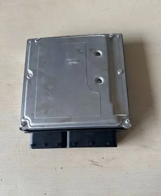 BMW 5 E60 E61 Engine control unit/module 7803373 0281013501