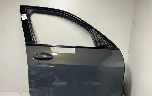 BMW X7 G07 Front door 8738556 5A72F36