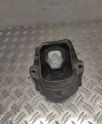 Audi A5 Sportback 8TA Engine mount bracket