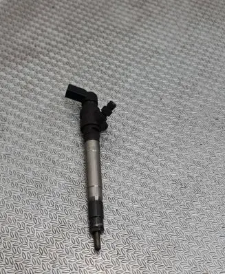 Fuel injector