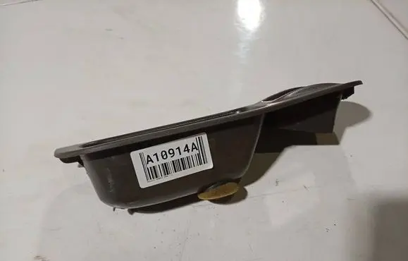 Renault Scenic I Front door window switch trim 7700431172