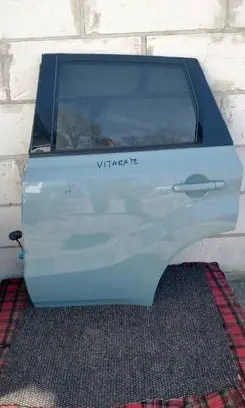 Suzuki Vitara (LY) Rear door
