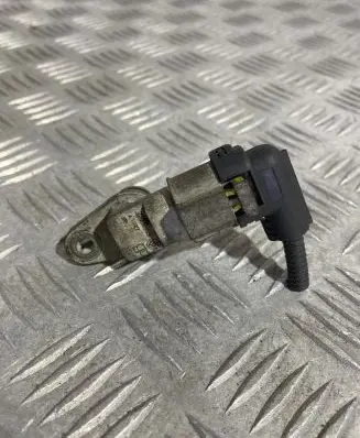 Opel Astra H Camshaft position sensor 46798365