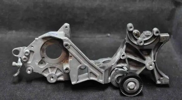 Audi A5 8T 8F Generator/alternator bracket 03L903143H