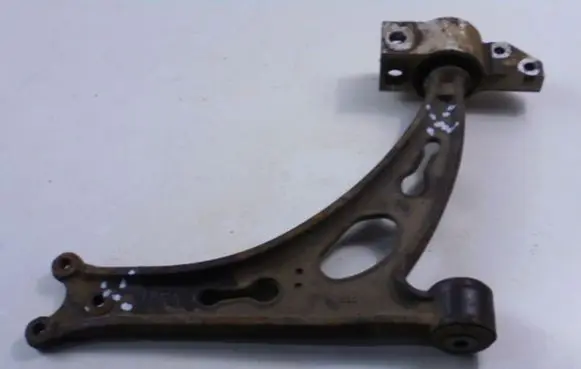 Volkswagen Caddy Front lower control arm/wishbone 1K0407153G