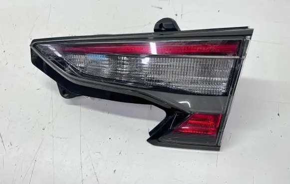 Subaru Outback (BT) Tailgate rear/tail lights 84251AN04B