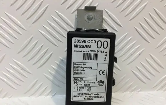 Nissan X-Trail T30 Door central lock control unit/module 28596CC000