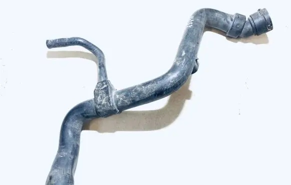 Audi A4 S4 B5 8D Engine coolant pipe/hose 8d0121101j