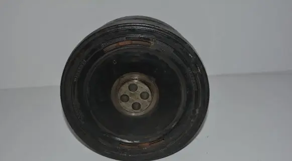 BMW 5 E39 Crankshaft pulley