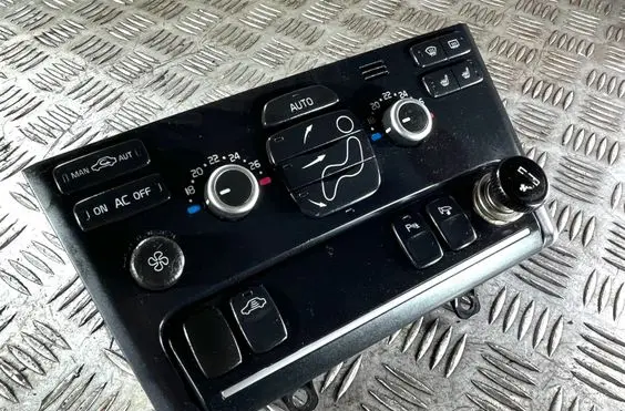 Volvo XC90 Climate control unit 30782329