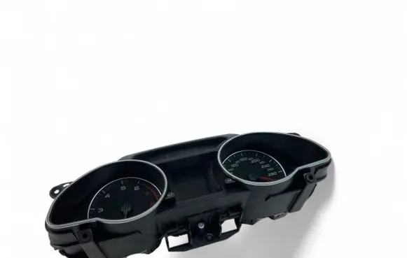 Audi A5 8T 8F Speedometer (instrument cluster) 8T0920931