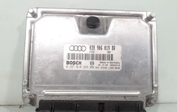 Audi A4 S4 B5 8D Engine control unit/module 038906019BR 0281010226
