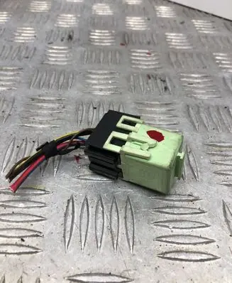 BMW 5 E60 E61 Other relay V23134K59X312 8373700 6136