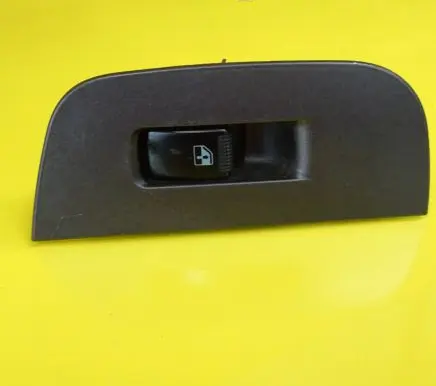 Hyundai Terracan Electric window control switch 612W03620