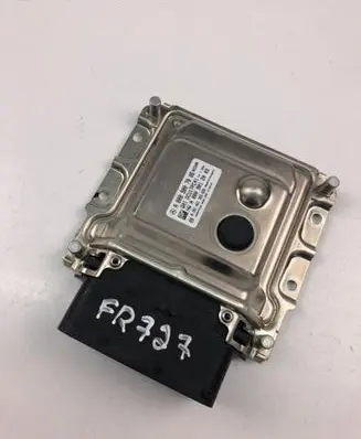 Mercedes-Benz E W212 Engine control unit/module A0009007006