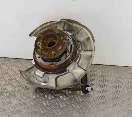 BMW X5 F15 Rear wheel hub 67709846776642