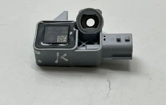 Renault Captur Airbag deployment crash/impact sensor 988339499R 130416 5WK44444
