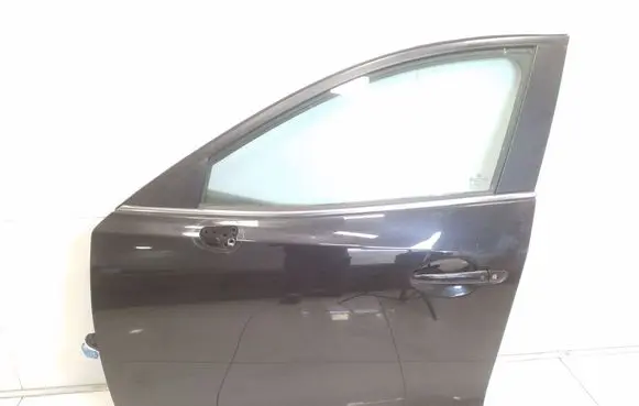 Mazda 3 III Front door