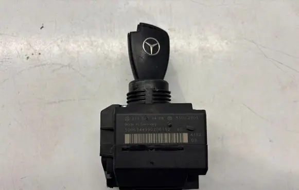 Mercedes-Benz E W211 Ignition lock 2115451408