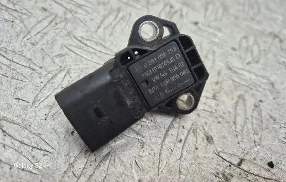 Skoda Fabia Mk2 (5J) Air pressure sensor 03P906081 0281006153