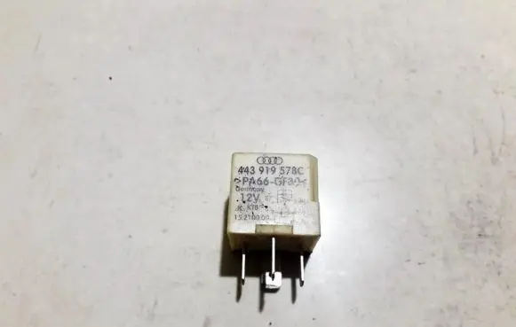 Volkswagen PASSAT B5 Other relay 443919578c