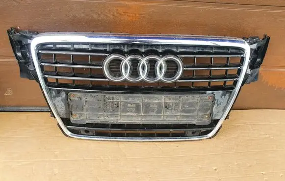 Audi A4 S4 B8 8K Front bumper upper radiator grill 8K0853651