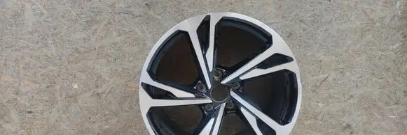 R20 alloy rim