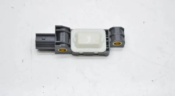 Audi A3 S3 A3 Sportback 8P Airbag deployment crash/impact sensor 4B0959643D 17051922