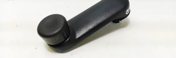Renault Megane I Rear door window winding handle 7700811387