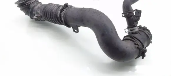 Mazda 3 II Air intake hose/pipe SH0113231