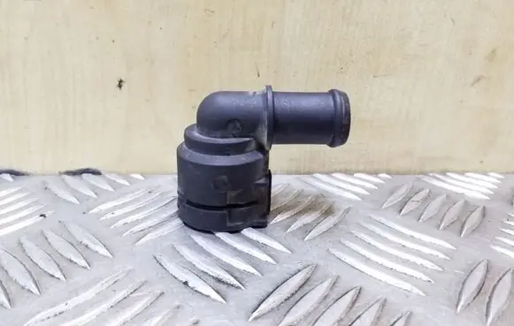 Volkswagen Tiguan Engine coolant pipe/hose 1K0122291H