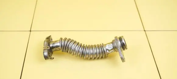 Alfa Romeo Giulietta Turbo turbocharger oiling pipe/hose 55216371 940A1000