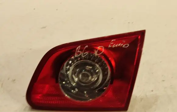 Volkswagen PASSAT B6 Tailgate rear/tail lights