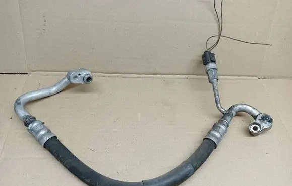 Skoda Octavia Mk2 (1Z) Air conditioning (A/C) pipe/hose 1K0820721CA