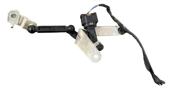 BMW X5 G05 Headlight/headlamp level sensor 6895467 37146895467