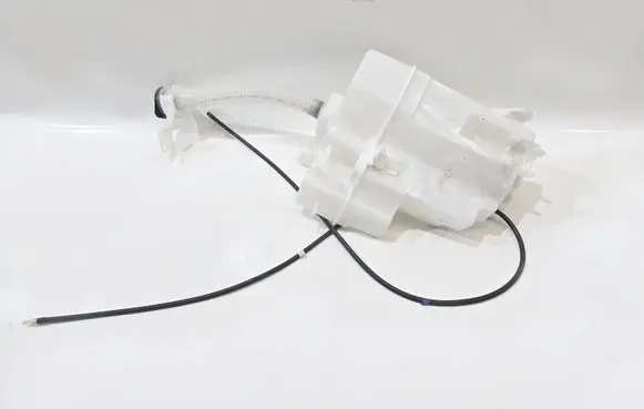 Toyota RAV 4 (XA30) Lamp washer fluid tank 060851-422