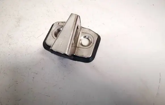 Audi A4 S4 B5 8D Rear door lock loop/hook striker 