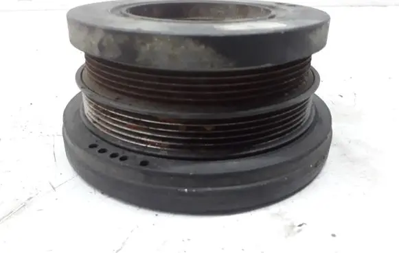 BMW 5 E39 Crankshaft pulley 11232247886